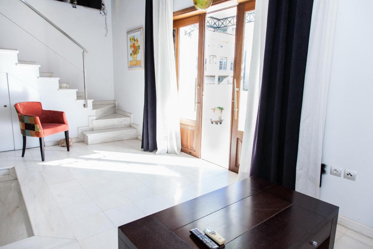 Unique Apt W/ Veranda Walking Distance To Sites Apartman Athén Kültér fotó