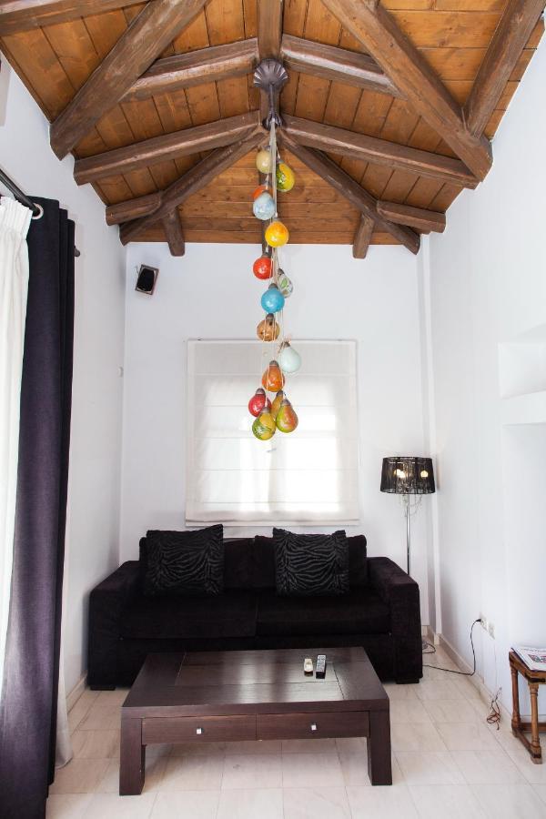 Unique Apt W/ Veranda Walking Distance To Sites Apartman Athén Kültér fotó